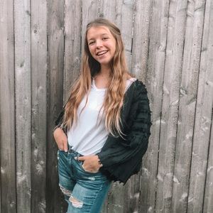 Meet your Posher, Lucy